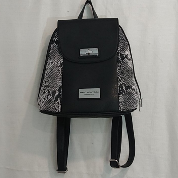 Marc New York Andrew Marc backpack - Picture 4 of 6